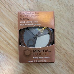 Eye Shadow Trio by Mineral Fusion, 0.10 oz / 3 G - Sultry - NEW SEALED IN BOX